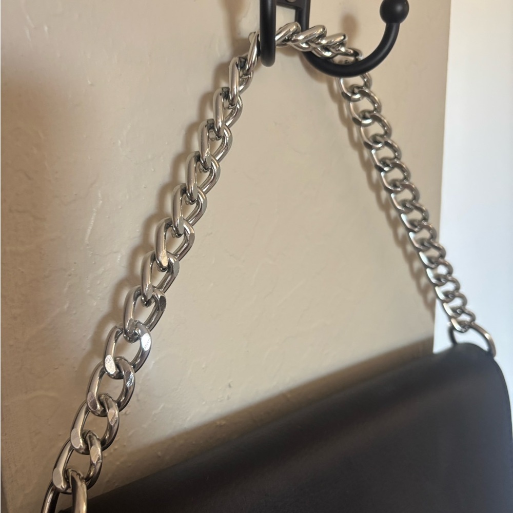 ( Bolongaro Trevor ) black pebble
Leather shoulder bag - Picture 5 of 14